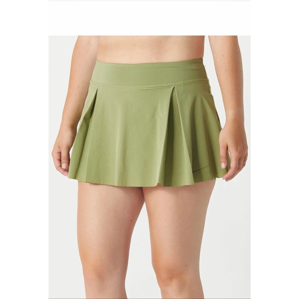 Nike Women's Mint Green Tennis Skirt size 1X